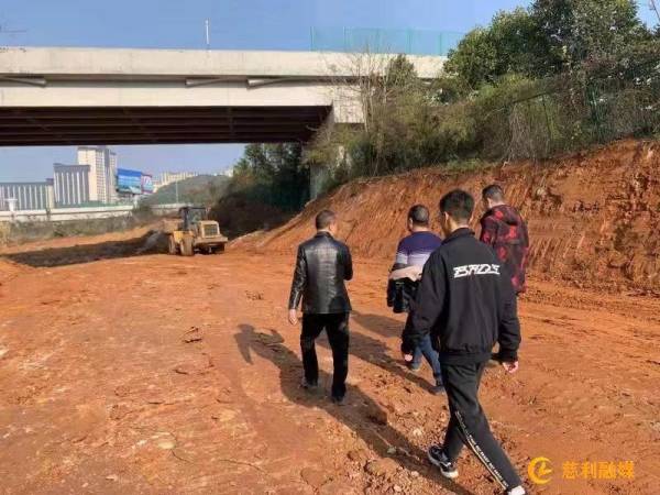 慈利縣建投集團、慈姑建材公司：現(xiàn)場踏勘建筑垃圾綜合治理項目建設(shè)情況